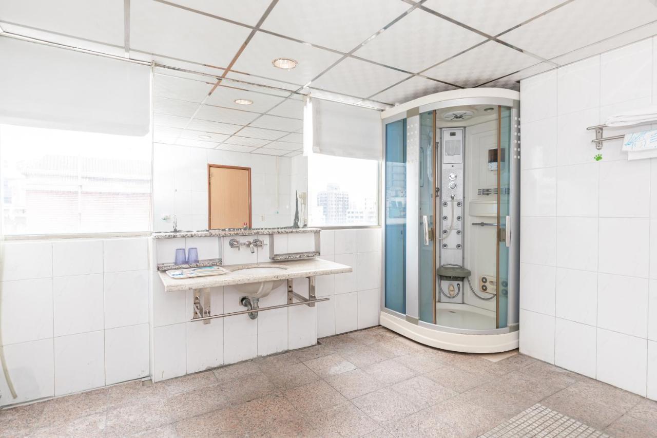 Yi Pin Business Hotel Ταογιουάν Εξωτερικό φωτογραφία